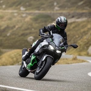 2024 NINJA® 7 HYBRID ABS Gallery 4 300x300