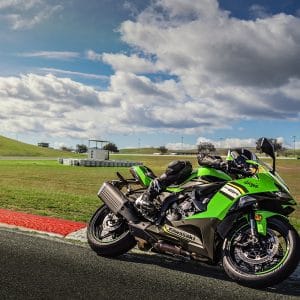 2025 NINJA® ZX™ 6R KRT EDITION Gallery 6 300x300