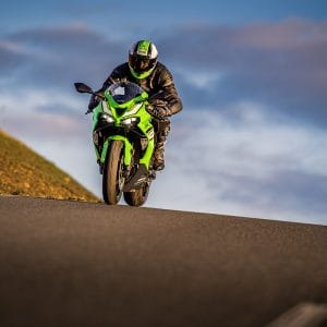 2025 NINJA® ZX™ 6R KRT EDITION Gallery 7 300x300