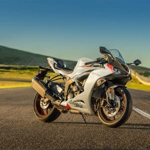 2025 NINJA® ZX™ 6R Pearl Robotic White Metallic Graphite Gray Gallery 1 300x300