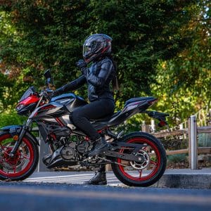 2025 z500 se abs