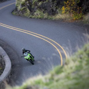 2026 NINJA® 500 SE ABS Lime Green Gallery 2 300x300