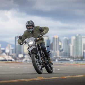 2025 klx®230sm abs
