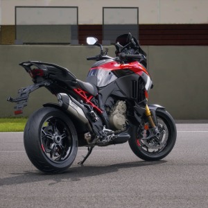ducati multistrada v4 pikes peak livery right view